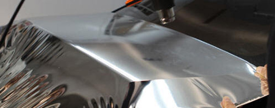 Advertising foils on the car