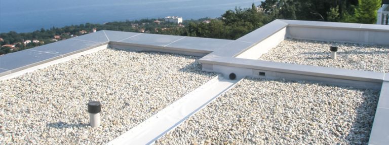 Waterproofing of a flat roof