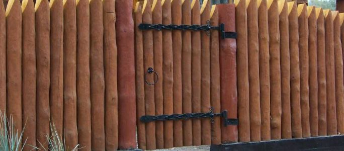 Restoration of the wooden fence