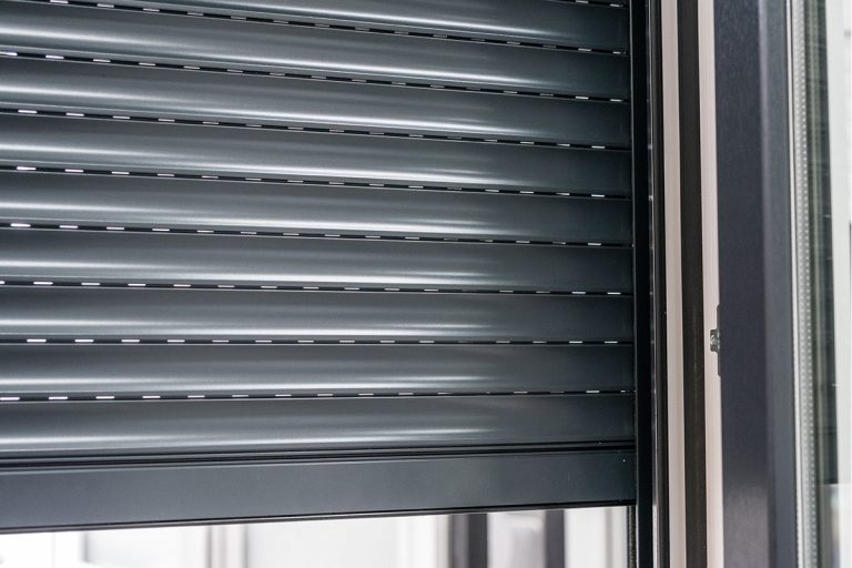 Installation of blinds